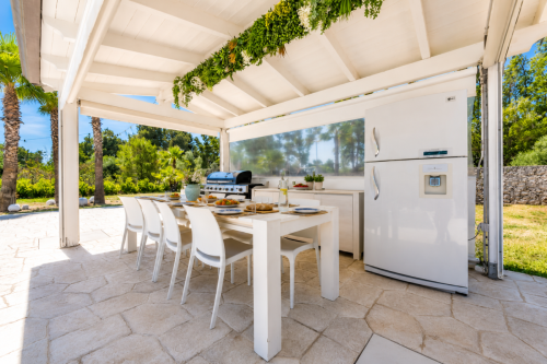 villa-con-piscina-in-zona-lecce-10